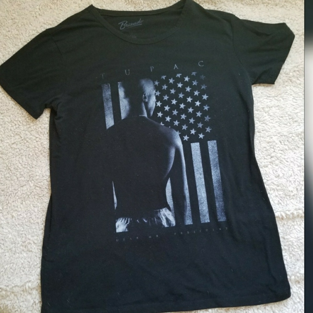 Tupac shirt